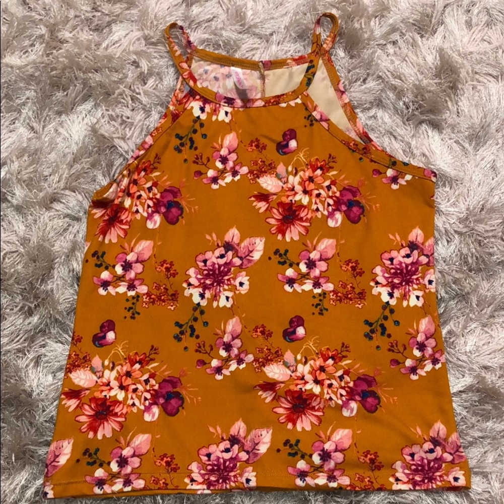 Floral shirt.